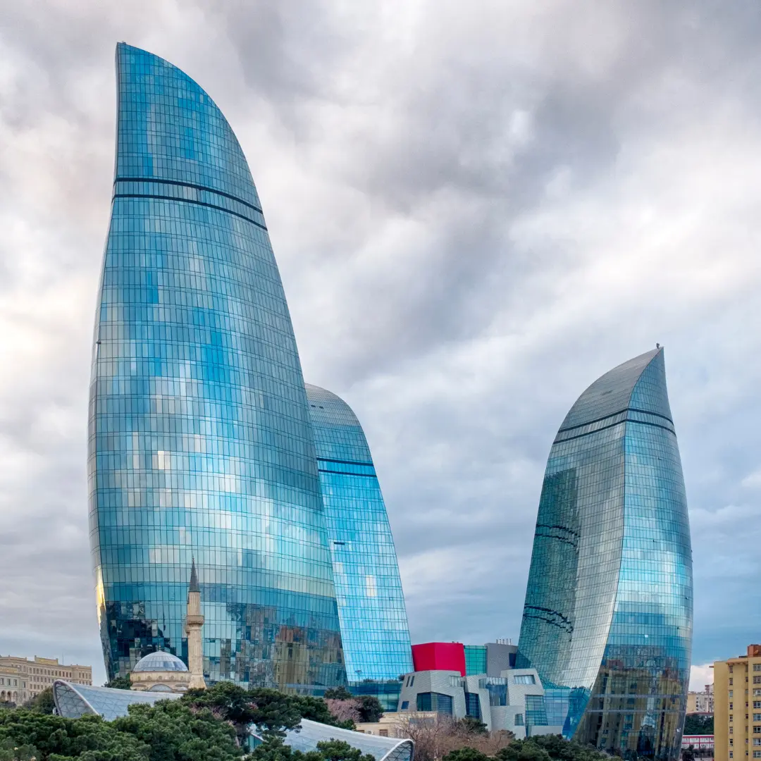 Temporary residence permit obtained in Azerbaijan for a Russian citizen through real estate ownership with legal support from ACON.